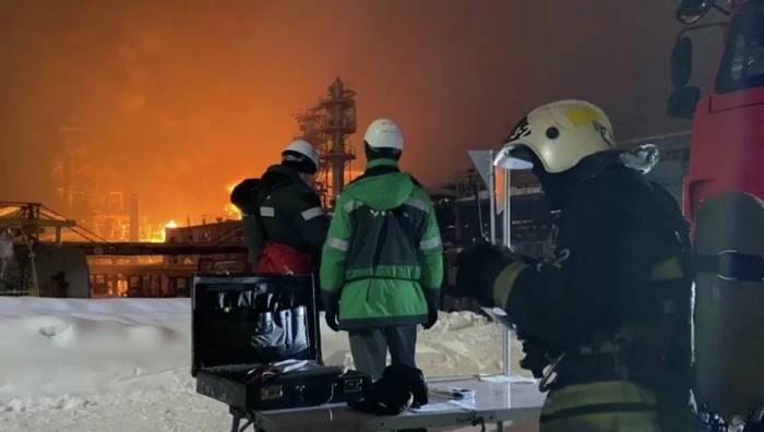 МЧС: пожар на заводе в Уфе потушен