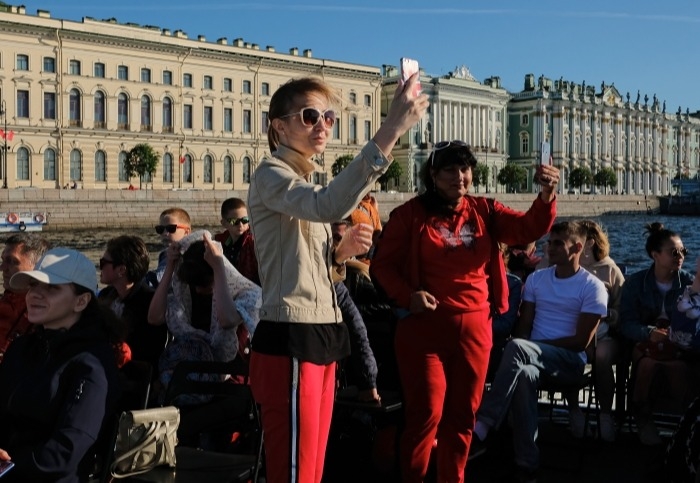 Власти Петербурга ожидают постепенное оживление туризма с февраля