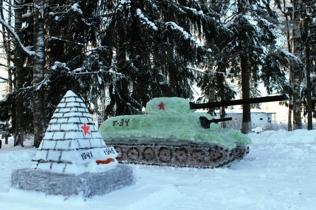 Осужденные Петербурга и Ленинградской области создали снежные и ледяные скульптуры к годовщине снятия блокады