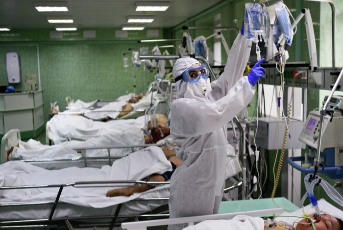 Четверть пациентов коронавирусных стационаров Петербурга находятся в тяжелом состоянии