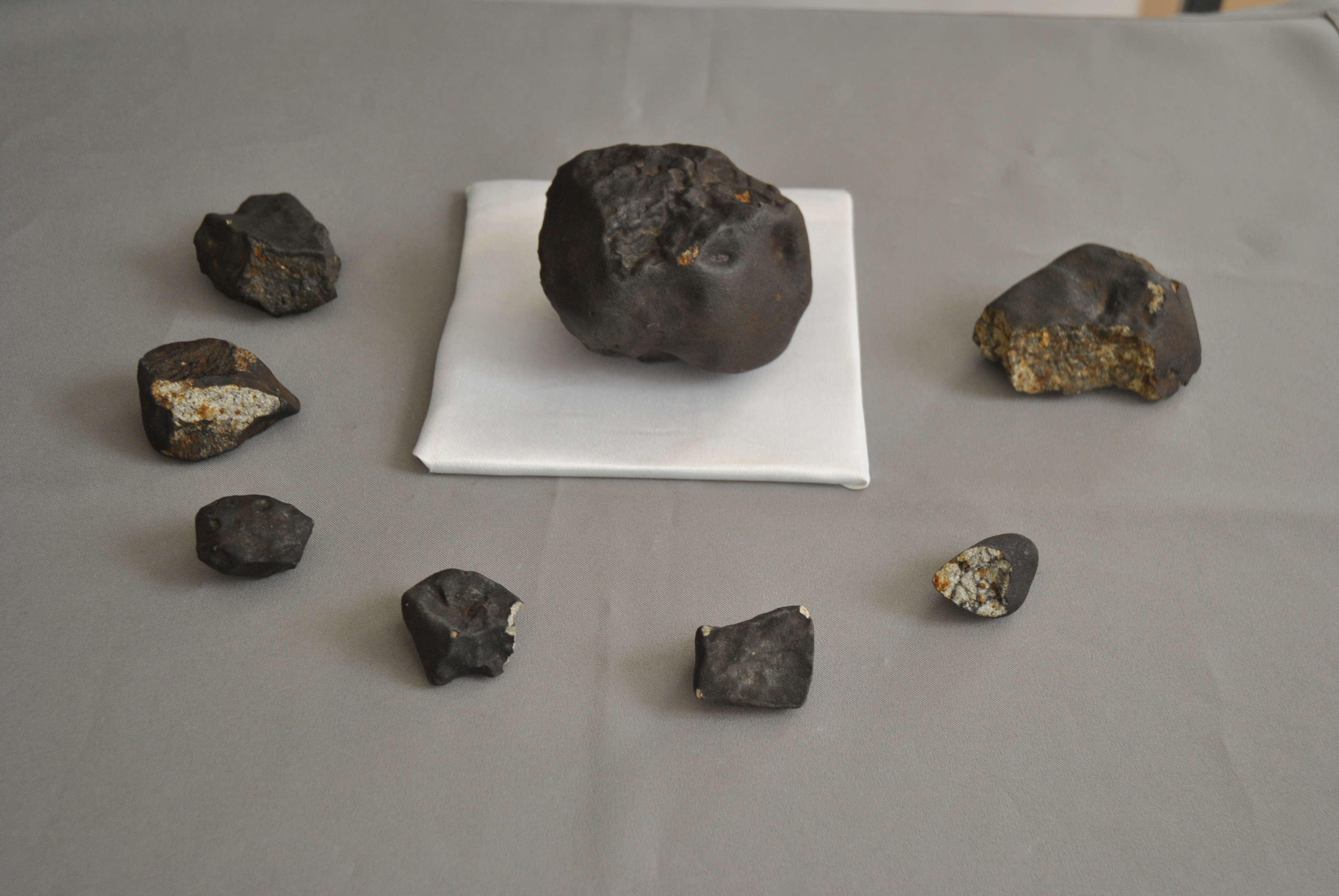 Челябинский метеорит сталкивался с другим астероидом перед падением на Землю - эксперты
