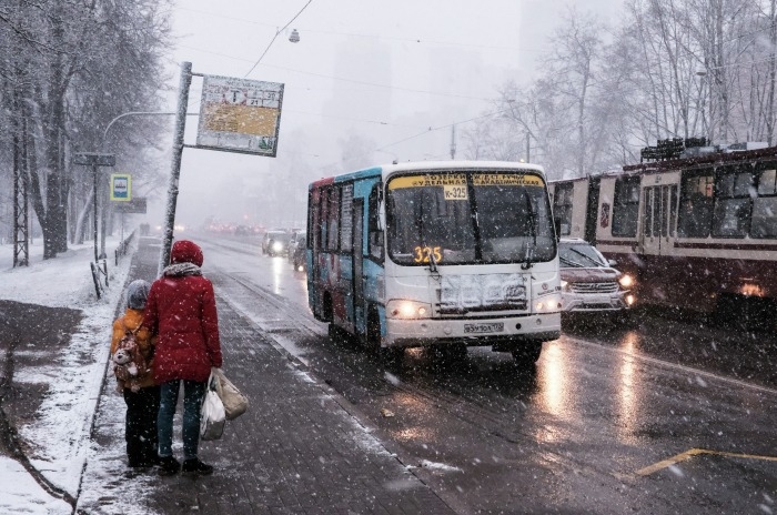 Движение автобусов ограничили в Еврейской АО из-за прохождения циклона