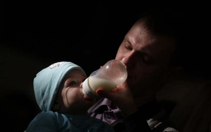 Правительство РФ разрешило и на 2021 г. ввоз сыворотки для детского питания из санкционных стран