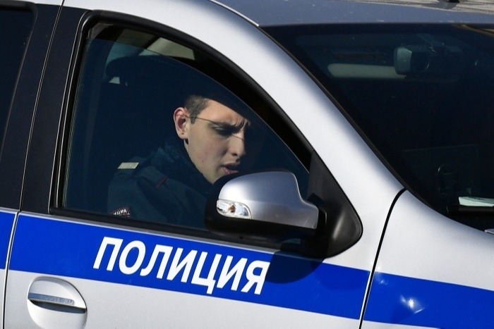 Полиция оцепила район Северодвинска, где, по сообщениям СМИ, взят в заложники человек