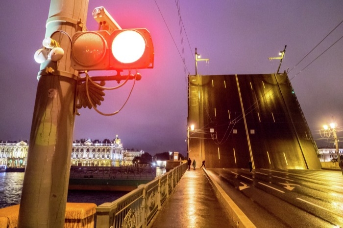 Технологические разводки мостов начинаются в Петербурге