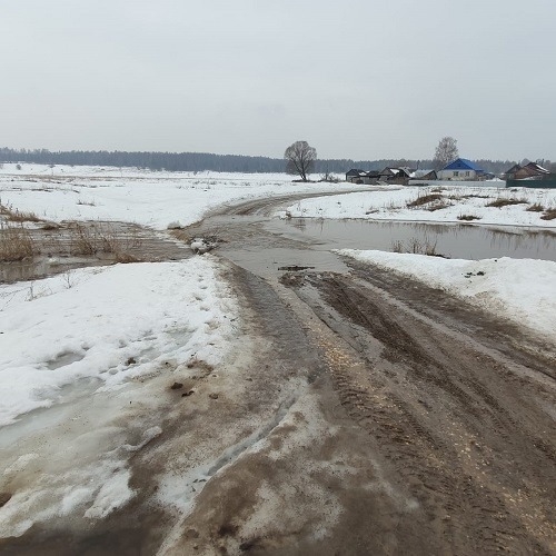 Паводок начался в Нижегородской области: затопило первый автомобильный мост