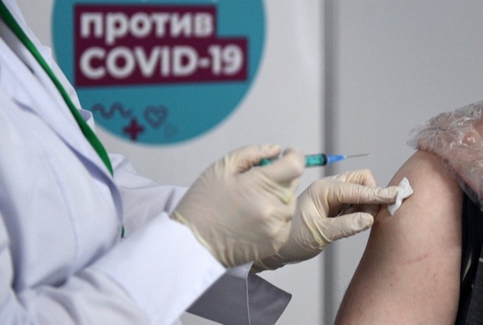 Первый мобильный пункт вакцинации от COVID-19 открылся в Севастополе