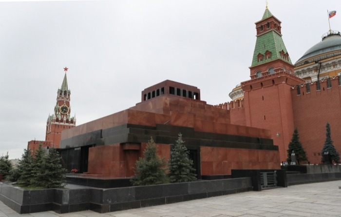 Допуск к мавзолею Ленина возобновится 17 апреля
