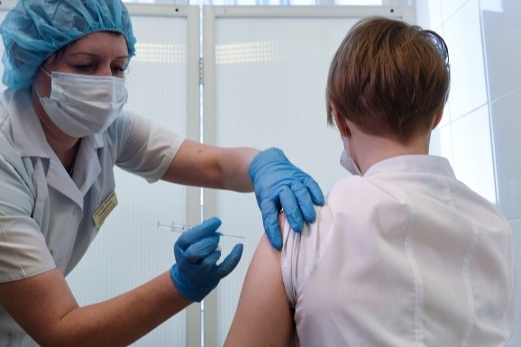 Югра получит еще 63 тыс. доз вакцины от COVID-19