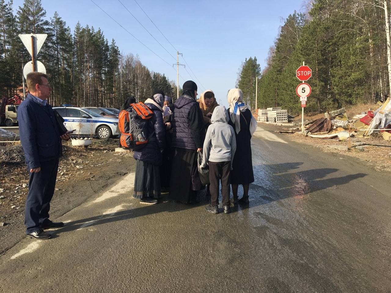 Адвокат: часть людей вывезли из Среднеуральского монастыря