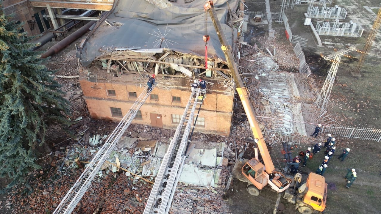 Крыша и часть стены здания обрушились в Тамбове, есть пострадавшие
