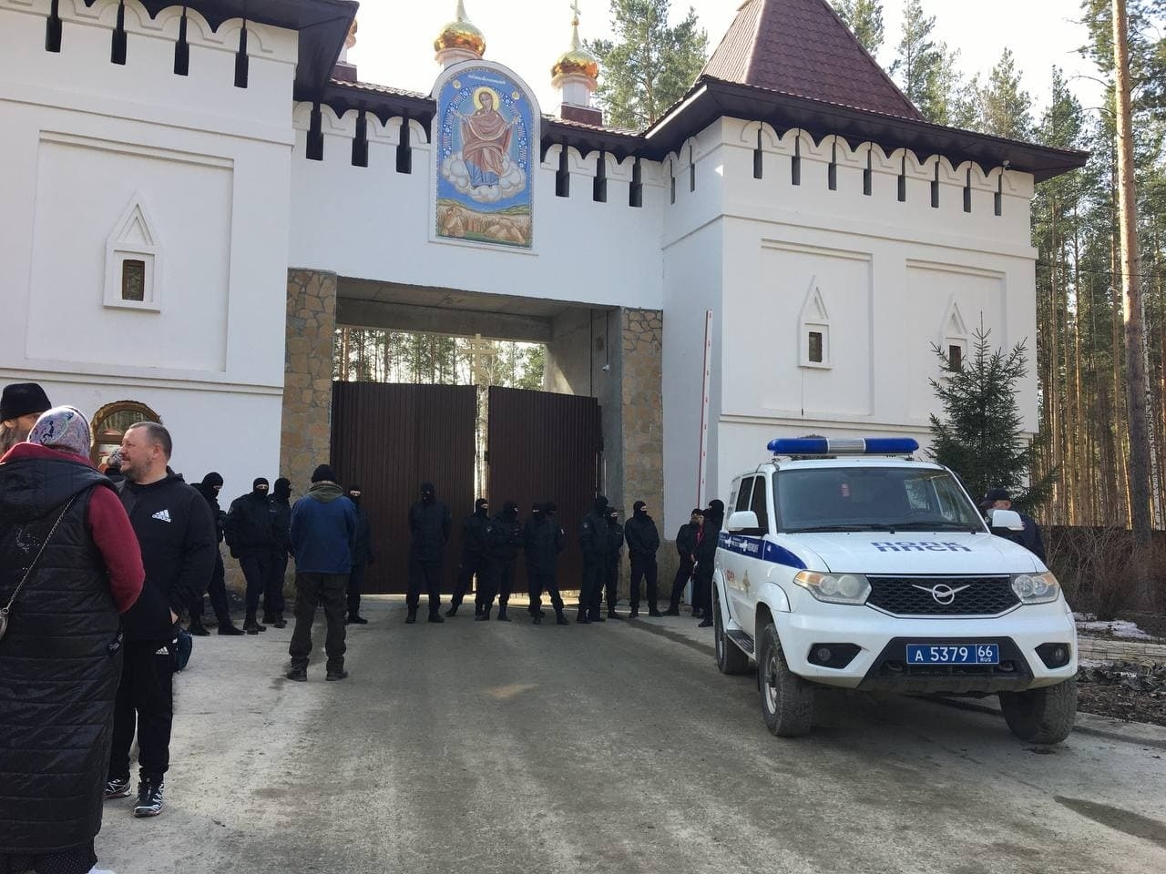 Насельники Среднеуральского монастыря должны покинуть его территорию по решению суда