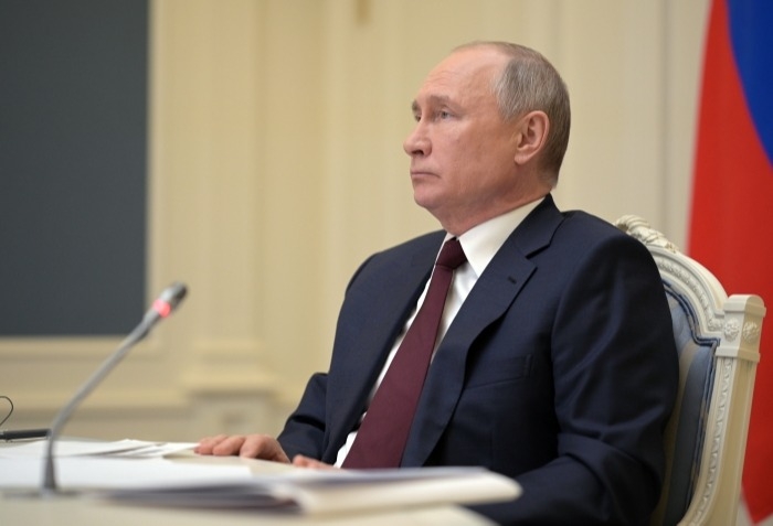 Путин предложил Зеленскому встретиться в Москве