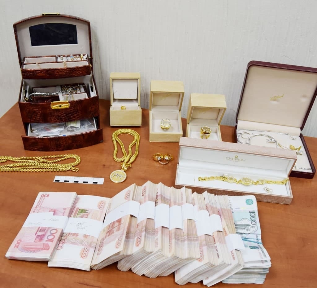 Имущество золотодобытчика в Приамурье на 280 млн рублей арестовали из-за неуплаты налогов