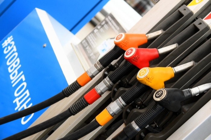 Правительство РФ приняло дополнительные меры по стабилизации цен на топливо