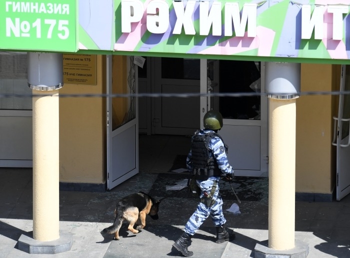 Депутат Хинштейн: охрана в казанской школе, где произошла стрельба, отсутствовала