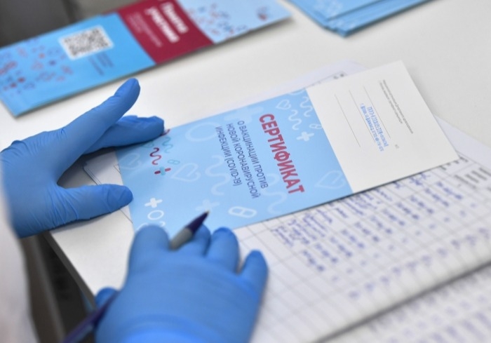 Мурашко: коллективный иммунитет от коронавируса будет обеспечен в сентябре