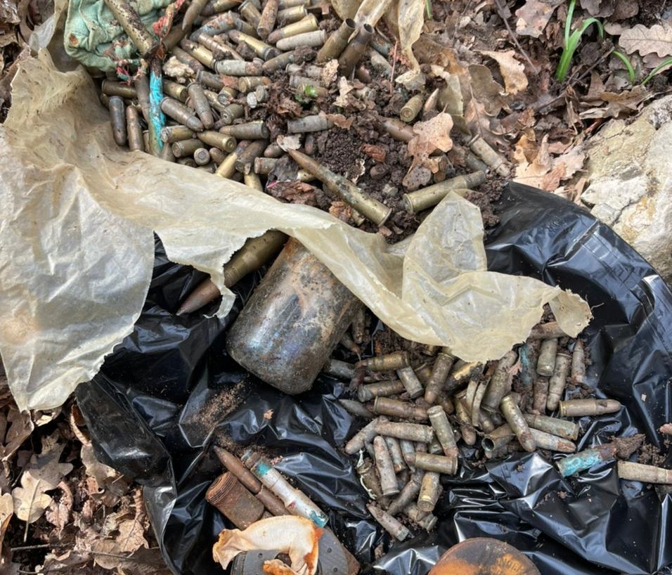 Схрон с боеприпасами найден в Крыму