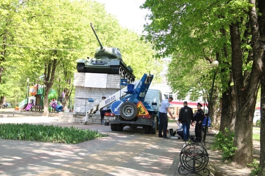 Возбуждено дело по факту осквернения памятника ВОВ в Калуге