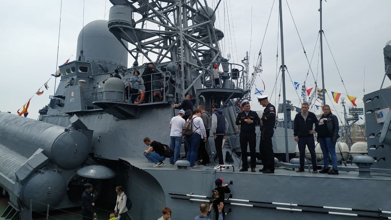Боевые корабли Тихоокеанского флота во Владивостоке откроют для посетителей