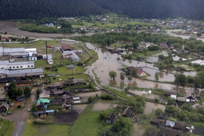 Сотни участков и более десятка домов подтоплены из-за паводка в Красноярском крае