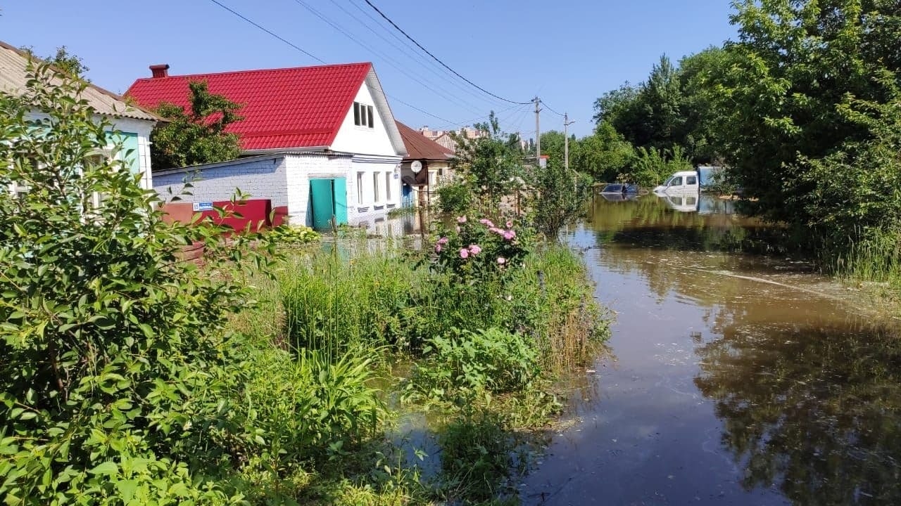 Жители крупного района Воронежа остались без воды из-за аварии
