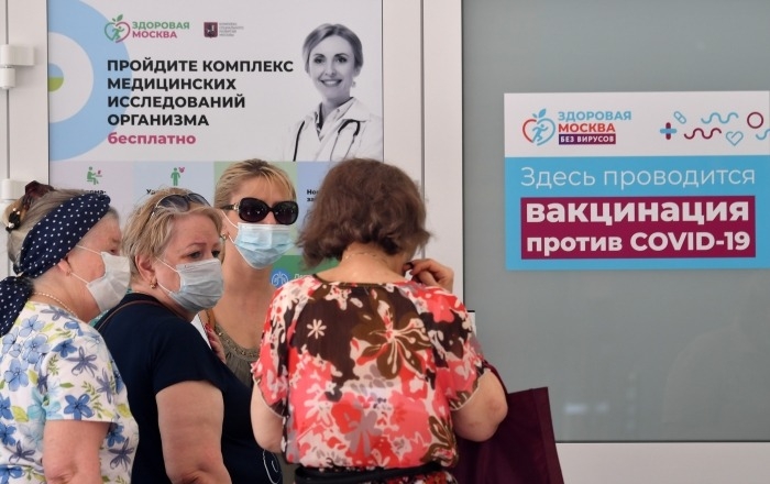 Москва может вакцинировать от COVID-19 несколько млн человек в месяц