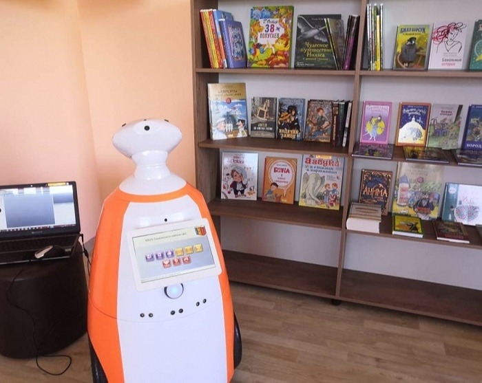 Робот-помощник будет встречать посетителей в новой сверхсовременной сельской библиотеке в Удмуртии