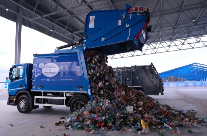 Все мусоровозы в РФ к 2022г подключат к системе наблюдения за движением отходов