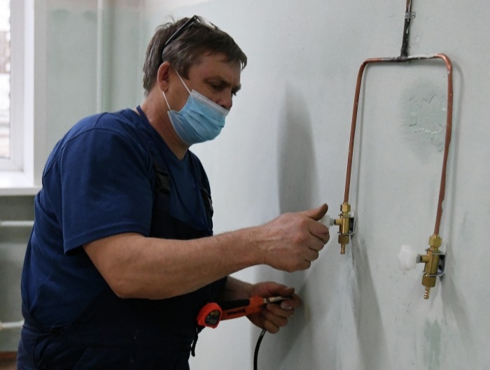 Проверку систем резервной подачи кислорода начали в больницах Северной Осетии