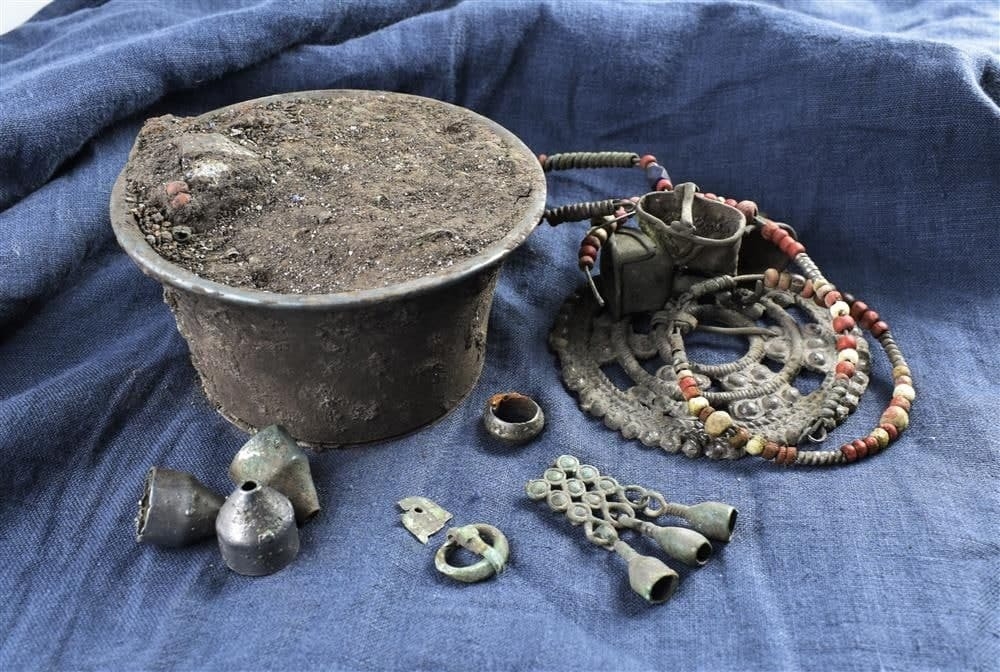 Женские украшения первого тысячелетия найдены под Суздалем