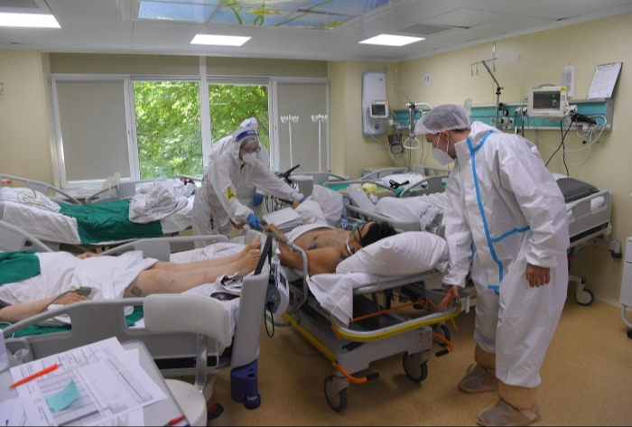 Более 50 ковидных госпиталей развернуто в Татарстане, они практически заполнены