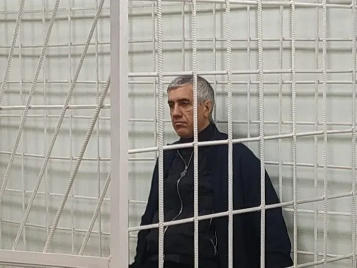 Суд приговорил красноярского бизнесмена Быкова к 13 годам колонии (версия 2)