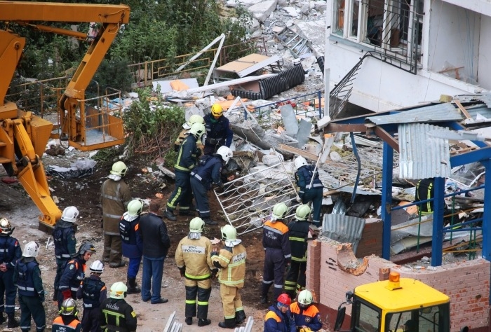 Пять человек из пострадавшего от взрыва дома в Ногинске не выходят на связь - вице-губернатор Подмосковья