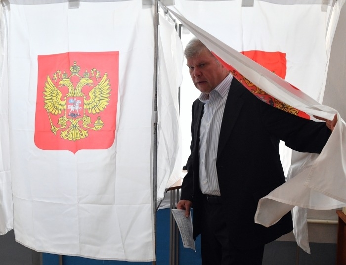 Данные ЦИК: партия "Яблоко" не будет представлена в Госдуме после поражения Митрохина