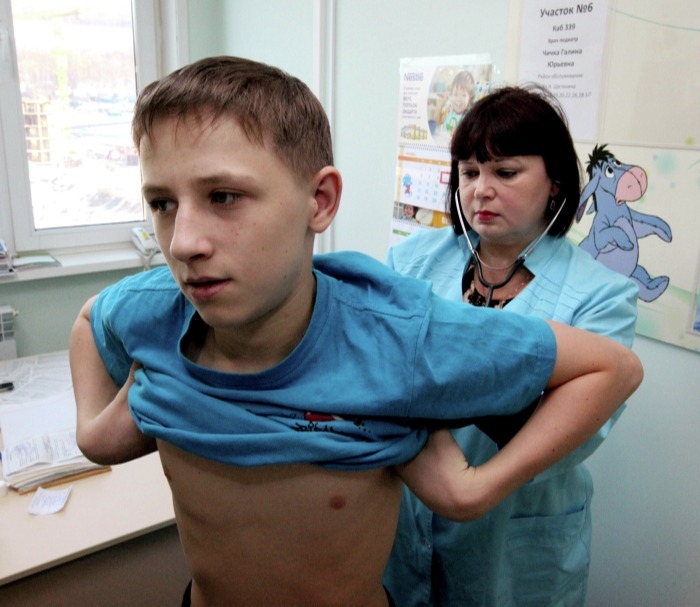 Свердловских детей после карантина врачи будут осматривать в школах
