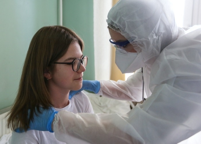 В Омской области выросла COVID-заболеваемость среди медиков, учителей и детей