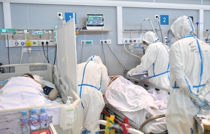 Антирекорд волны по госпитализациям с COVID-19 установлен в Петербурге
