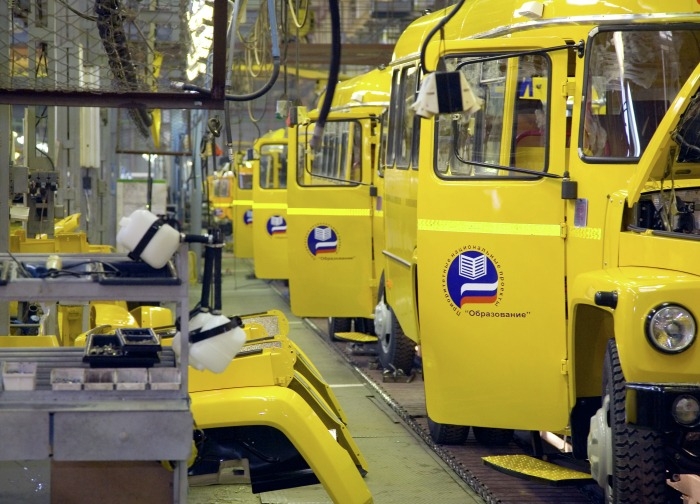 Новые автобусы для перевозки школьников поступили на Вологодчину