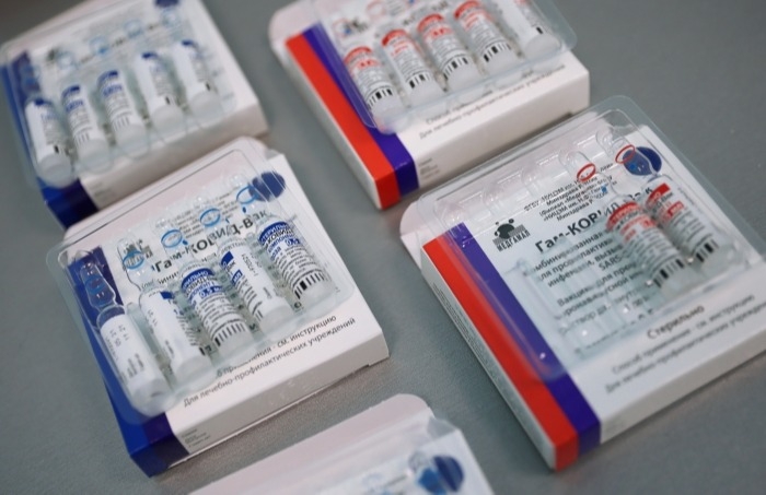 Свердловская область имеет в запасе 350 тысяч доз вакцин от COVID-19 - Минздрав