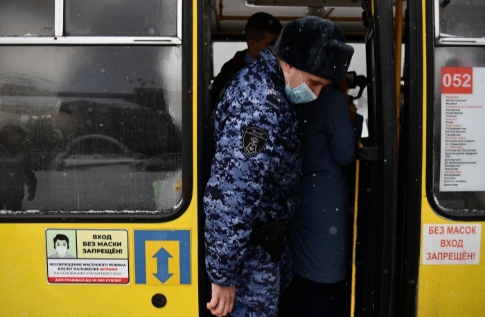Перевозчики в Татарстане просят отменить штрафы за перевозку пассажиров без QR-кодов