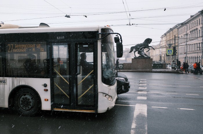 Новый тариф "60 минут" вводят на общественном транспорте Петербурга