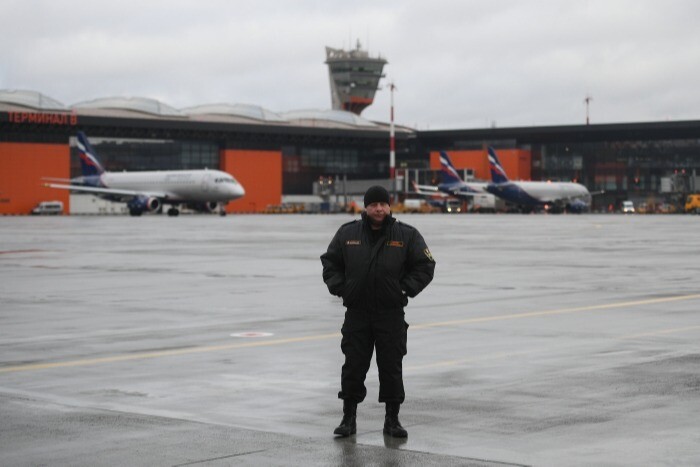 Аэропорт в Челябинске временно закрыт из-за выкатившегося за край взлетной полосы самолета