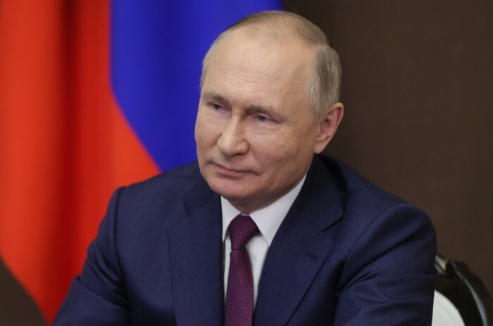 Путин поручил правительству предложить допмеры по увеличению потенциальных темпов роста экономики РФ