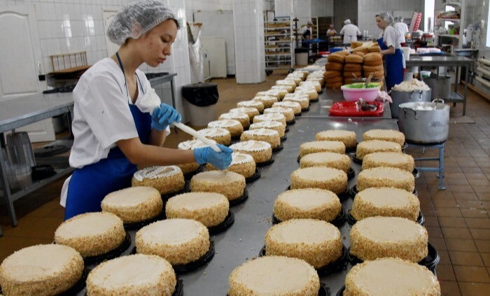 Производство тортов и пирожных. Поставка кондитерских изделий. Поставки печенья Мазаль Новосибирск.