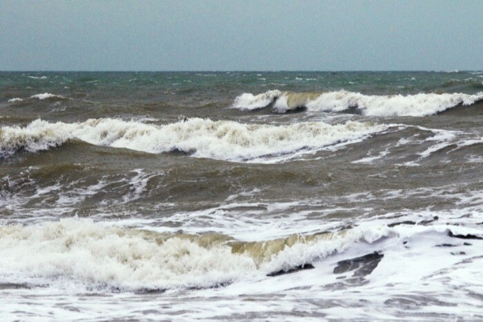 Спасатели предупреждают о шторме в Охотском море вблизи Южных Курил