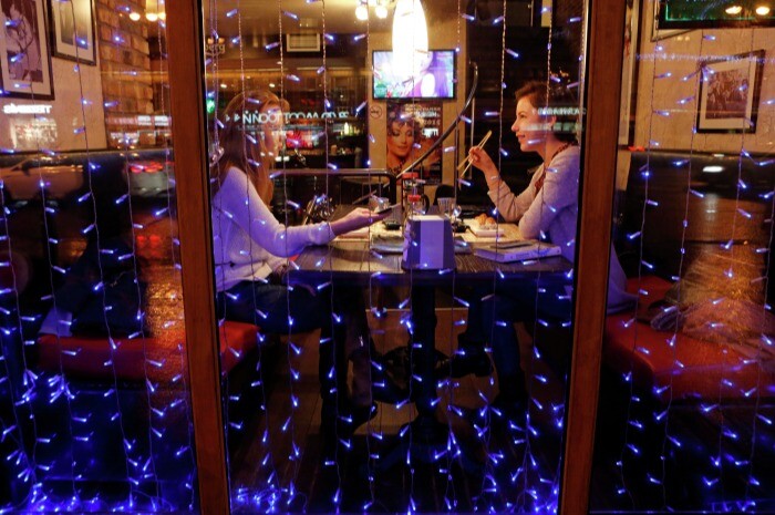 Заполняемость мурманских ресторанов увеличили до 70%