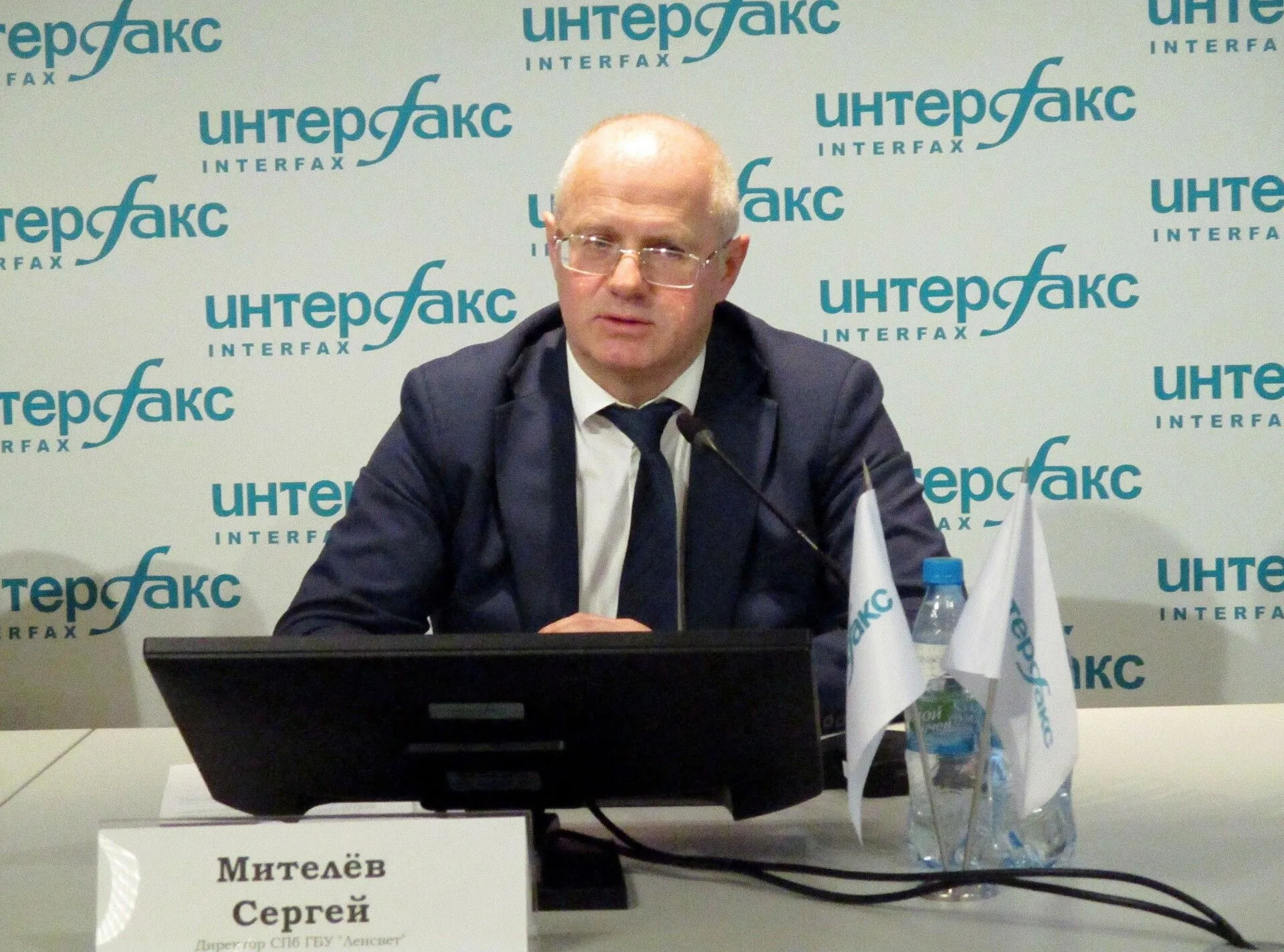 Ленсвет к 2025 году полностью заменит натриевые лампы в освещении Петербурга