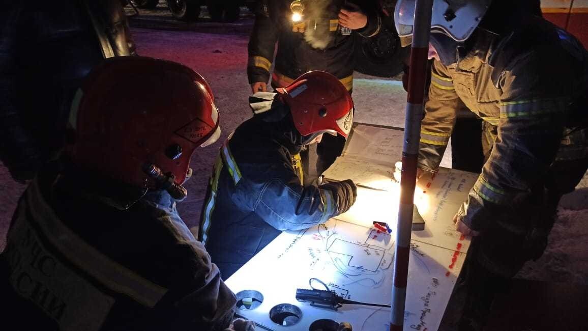 Пожар в автосервисе в Екатеринбурге потушен - МЧС