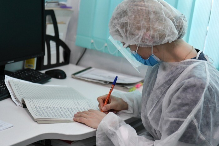 Медики Кубани работают в режиме повышенной готовности из-за угрозы распространения "омикрона"